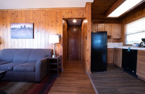 Tahoe Vista Hotel | 1 Bedroom Condo! Private Beach, Kitchenette, Free Parking, Outdoor Pool!