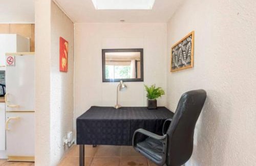 Greater Johannesburg Metropolitan Area Apartamento | 1 Bedroom Cottage