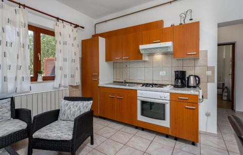 Zurkovo Apartamento | 1 Bedroom Cozy Apartment In Kostrena