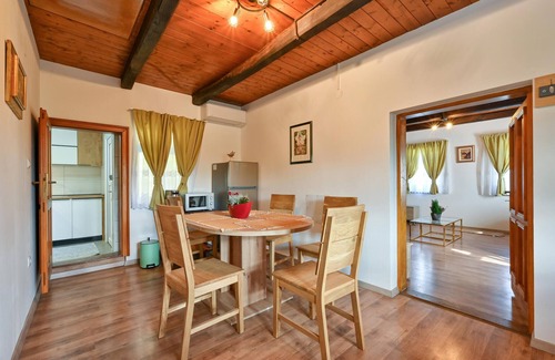 Sveti Ivan Zelina Casa | Acogedora casa de 1 dormitorio en.
