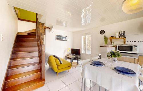 Josselin Casa | 1 Bedroom Cozy Home In Josselin