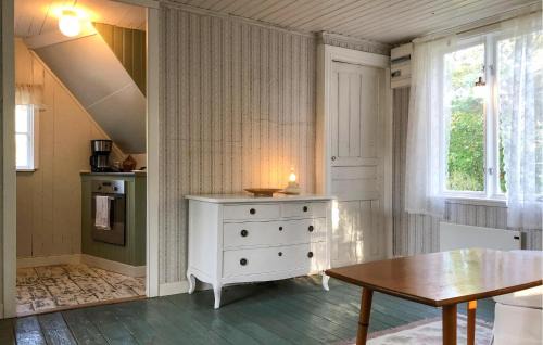 Vikbolandet Casa | 1 Bedroom Cozy Home In Vikbolandet