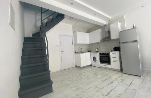 Agios Tychon Apartamento | 1-bedroom duplex 100m by the sea