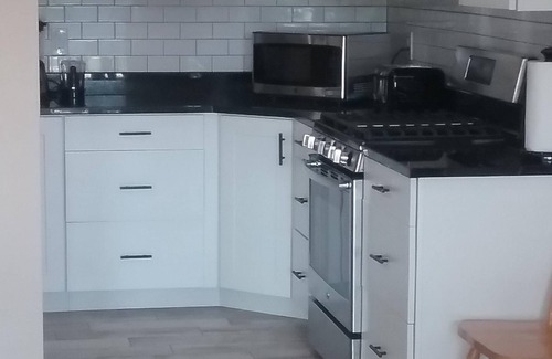 Sevierville Apartamento | ¡NUEVO LISTADO! $ 79 CON VISTAS A LA MONTAÑA, SE ADMITEN MASCOTAS EN 4 ACRES.
