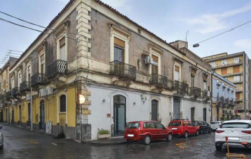 Picanello-Ognina-Barriera-Canalicchio Casa | 1 Bedroom Gorgeous Home In Catania