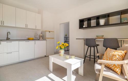 Arenas Casa | 1 Bedroom Gorgeous Home In Arenas