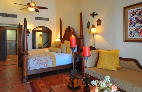 El Rosarito Condominio | 1 Bedroom Hacienda Encantada