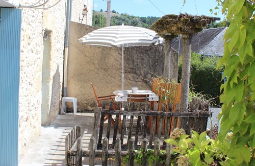 Le Bugue Casa | IDEAL HOLIDAY casa 4 gente sur terraza frente al río