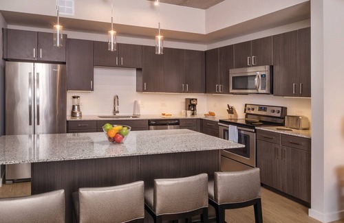Civic District Complejo | 1 Bedroom in the heart of Austin Amazing Rooftop Pool!