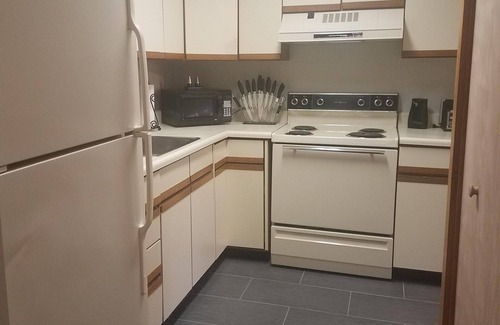 Bangor Apartamento | ¡1 habitación en el corazón de Bangor! Seguro, limpio, seguro, entrada privada.