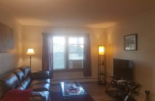 Bangor Apartamento | ¡1 habitación en el corazón de Bangor! Seguro, limpio, seguro, entrada privada.