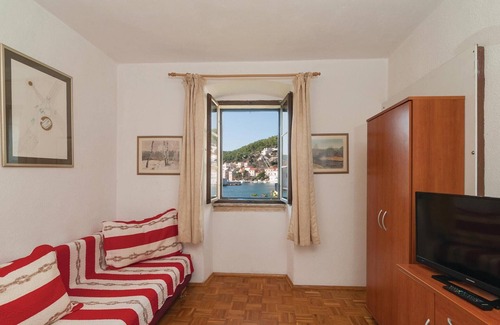 Pucisca Apartamento | Precioso apartamento de 1 dormitorio en.