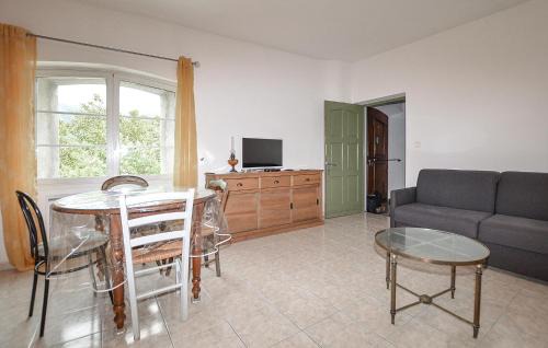 Vivario Apartamento | 1 Bedroom Lovely Apartment In Vivario