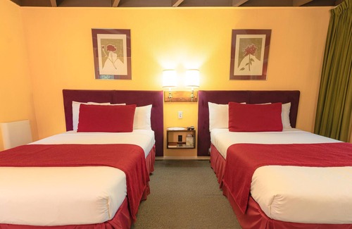 Long Lake Cabaña | 1 Bedroom Motel, sleeps 2