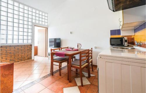 Mandre Apartamento | 1 Bedroom Nice Apartment In Mandre