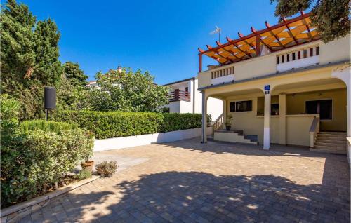 Mandre Apartamento | 1 Bedroom Nice Apartment In Mandre