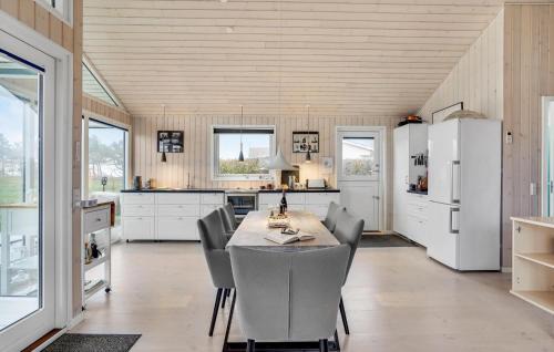 Venemose Casa | 1 Bedroom Nice Home In Gørlev