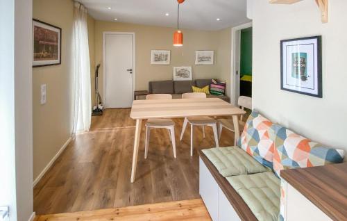 Kastlosa Casa | 1 Bedroom Nice Home In Kastlösa Öland