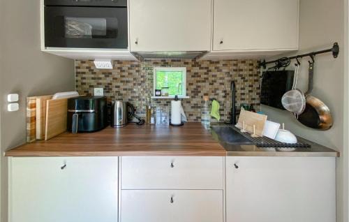Kastlosa Casa | 1 Bedroom Nice Home In Kastlösa Öland