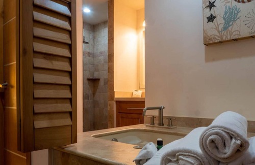 San Carlos Condominio | 1 Bedroom Playa Blanca 406 Condo by RedAwning