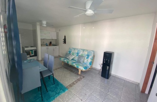 Cupey Casa | 1 Bedroom Poolside Apt. A3, La Casita Verde