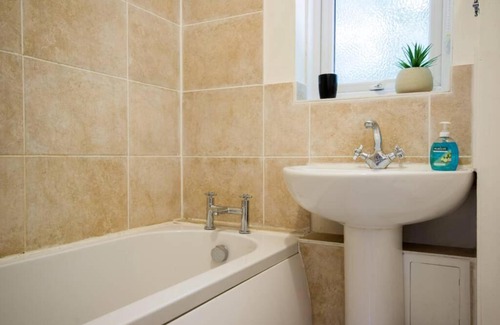 Newbury Apartamento | 1 bedroom, self check-in, central and quiet apartment up to 3 in Newbury