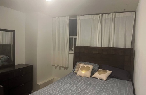 The Peanut Casa | 1 bedroom shared kitchen and bathroom