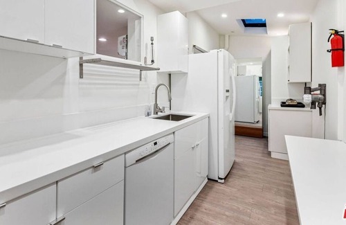 Tri-West Apartamento | Beautiful 1 Br. Single family L-(582055) by Houzlet