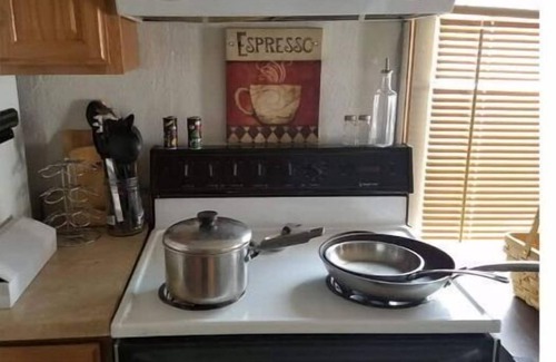 Brownstown Casa | 1 bedroom sleeps 4 in town with a country feel.