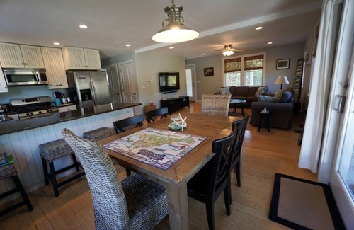 Oak Bluffs Casa | 1 Bedroom, Sleeps 4; perfect small family vacation home