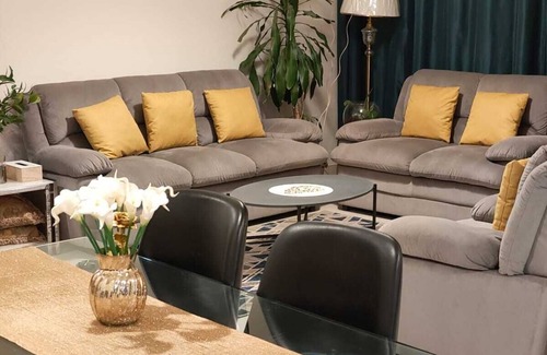 Al Qusais Apartamento | 1-bedroom space in modern apartment