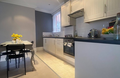 Parsons Green and Walham Apartamento | 1-Bedroom Spacious Apartment in Parsons Green Village