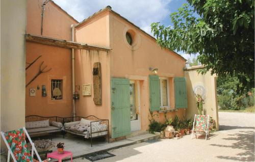 Caderousse Casa | 1 Bedroom Stunning Home In Caderousse