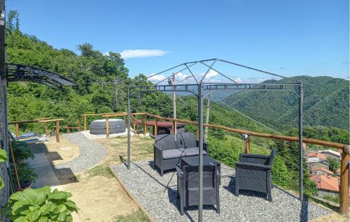 San Rocco in Turrite Casa | 1 Bedroom Stunning Home In Palagnana