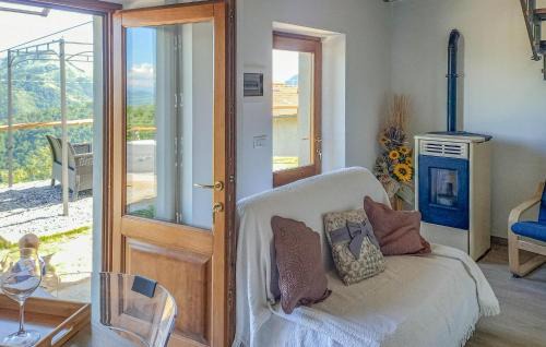 San Rocco in Turrite Casa | 1 Bedroom Stunning Home In Palagnana