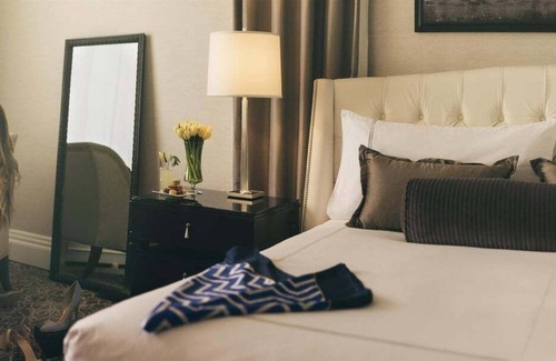 Nob Hill Casa | 1-Bedroom Suite at a 5⭐️ Hotel