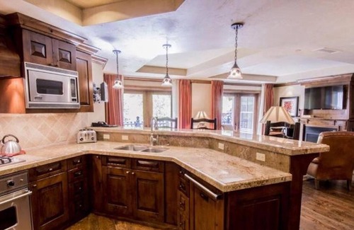 Downtown Complejo | 1 BEDROOM SUITE ASPEN MOUNTAIN RESIDENCES, ASPEN CORE