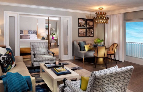 Connors Hotel | 1-Bedroom Suite at a 4.5⭐️ Hotel