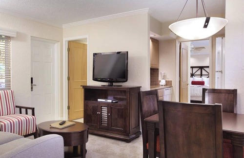 Pompano Beach Complejo | 1 Bedroom Suite Condo w/ Kitchenette, in Pompano Beach, at Sea Gardens Resort!