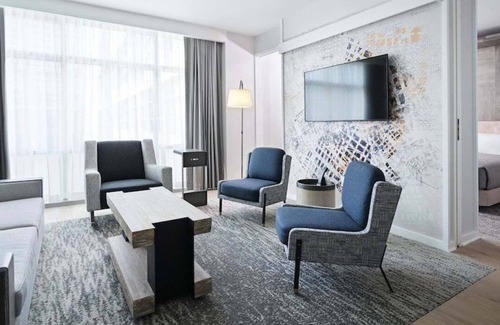 District Wharf Casa | 1-Bedroom Suite + Connecting Room at a 4⭐️ Hotel