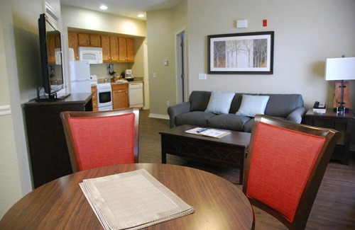 Table Rock Hotel | 1 Bedroom Suite in Branson, MO!!