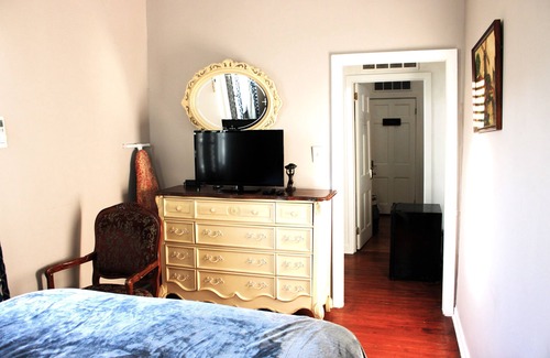 Saint Claude Cama Y Desayuno | 1 Bedroom Suite upstairs