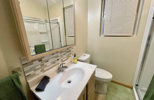La Porte Apartamento | 1 bedroom upper apartment - Just remodeled