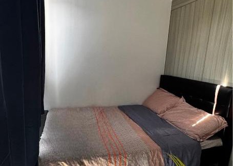 Barangay 76 Apartamento | 1 bedroom Urban resort w/ balcony & sunset view