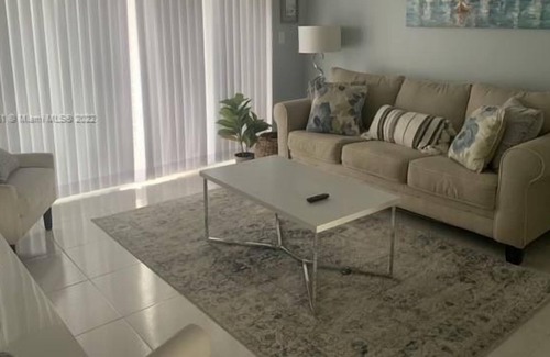 Bel Air Condominio | 1 Bedroom Condo 232663 by Houzlet
