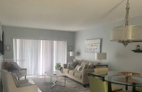 Bel Air Condominio | 1 Bedroom Condo 232663 by Houzlet