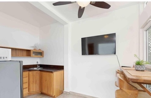 Jonesville Villa | 1 Bedroom Villa Waterfront Villa East