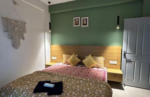 North Nada Apartamento | 1 BHK Fully Furnished - Soorya Madhavam Apartments - Flat No - C2 - Guruvayur, - 150m to North Nada - Family only