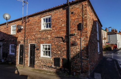 Howden Cabaña | 1 BISHOPGATE COURT, family friendly in Howden
