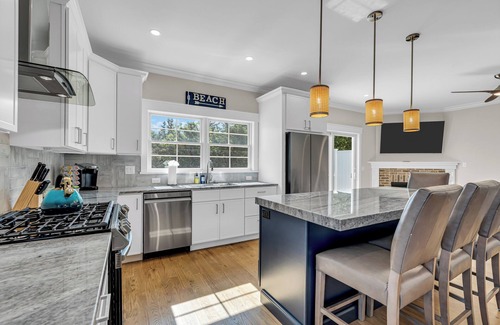 Ortley Beach Casa | 1 Block 2 Beach, Steps to Town, Linens/towels incl